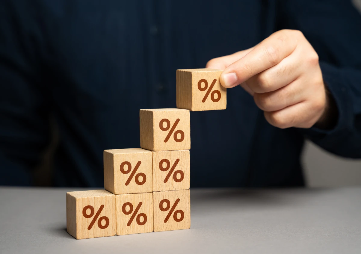 Taux d'intérêt en hausse : La nouvelle donne pour les investisseurs immobiliers
